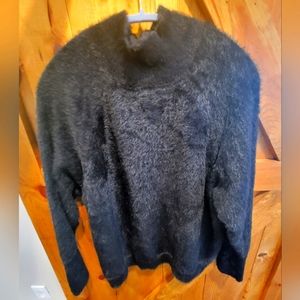 Faux fur Black Sweater